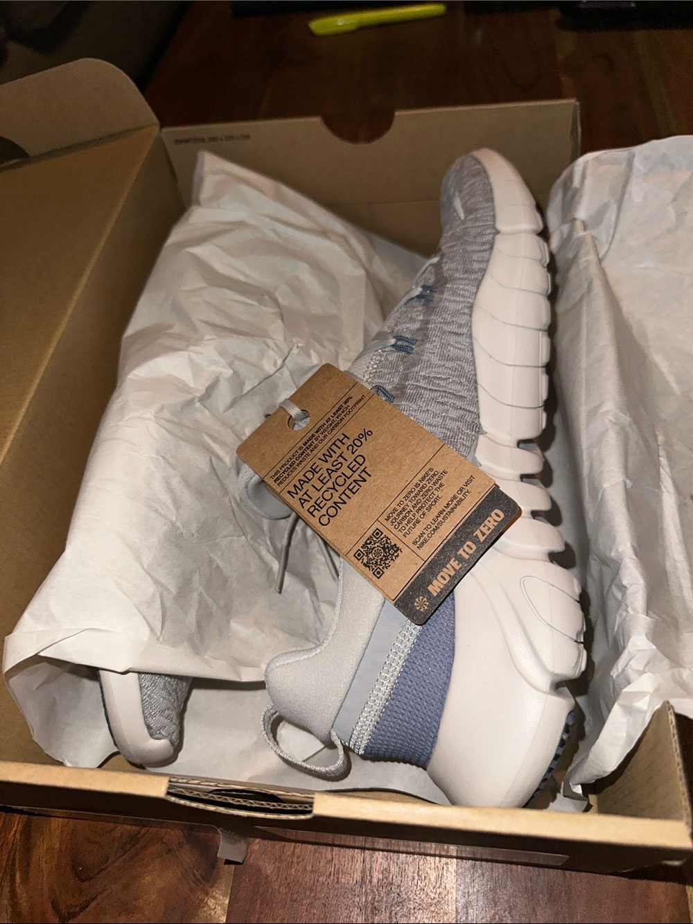 Nike Men's Light Gray & White Knit Running Sneakers Free RN 5.0 Next Nature New - Picture 3 of 3